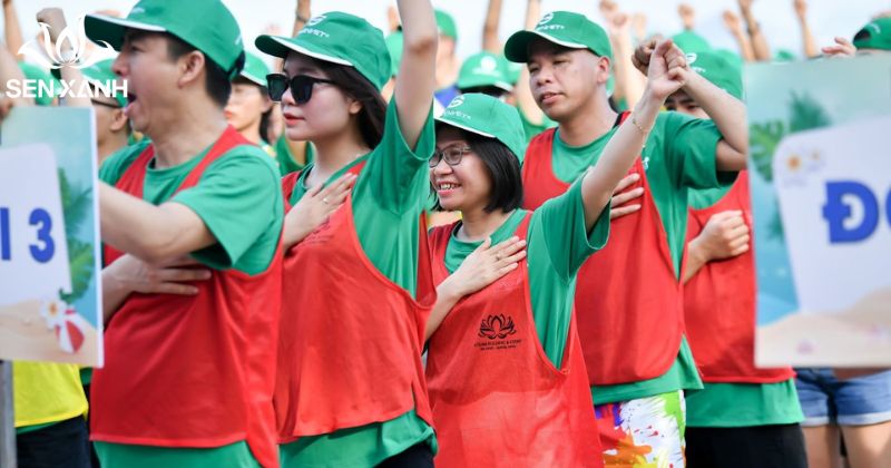 Tr&ograve; chơi tạo tiếng cười, kh&ocirc;ng kh&iacute; s&ocirc;i nổi v&agrave; gi&uacute;p mọi người hiểu nhau hơn th&ocirc;ng qua c&aacute;c đặc điểm chung.