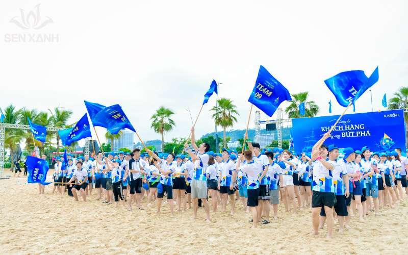 Chi phí tổ chức team building bãi biển năm 2026 Chi phí tổ chức team building bãi biển