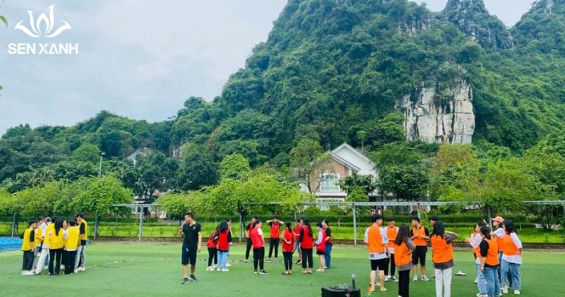 L&agrave;ng Sỏi Resort In Farm mang đến trải nghiệm nghỉ dưỡng đ&uacute;ng nghĩa khi nằm giữa kh&ocirc;ng gian n&uacute;i đồi v&agrave; n&ocirc;ng trại rộng lớn.