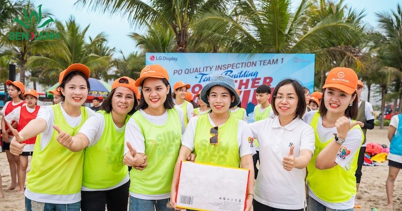 Trong một chương trình team building, phần thưởng không chỉ là “kết thúc” của trò chơi mà còn là động lực xuyên suốt giúp người tham gia hào hứng và nhập cuộc hơn.