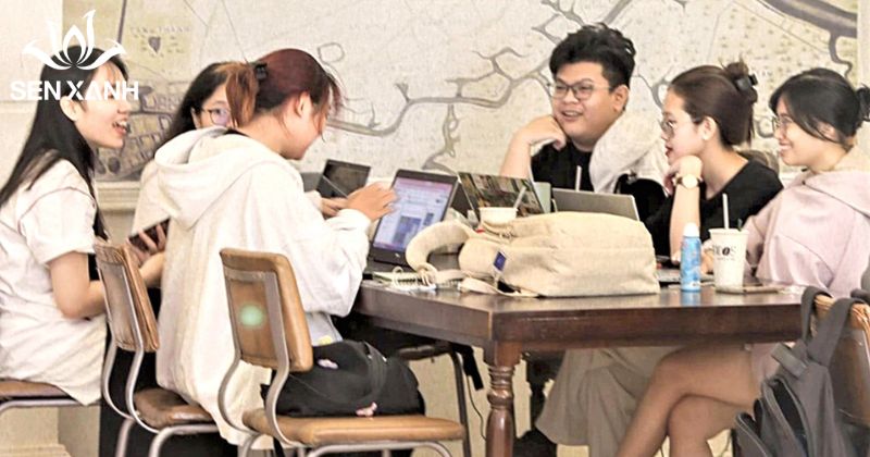 Team building online là hình thức tổ chức các hoạt động gắn kết đội nhóm thông qua nền tảng trực tuyến