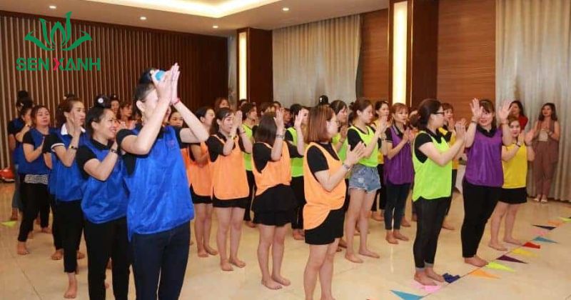 các trò chơi team building trong nhà không cần đạo cụ vẫn mang lại rất nhiều lợi ích thiết thực cho tập thể.
