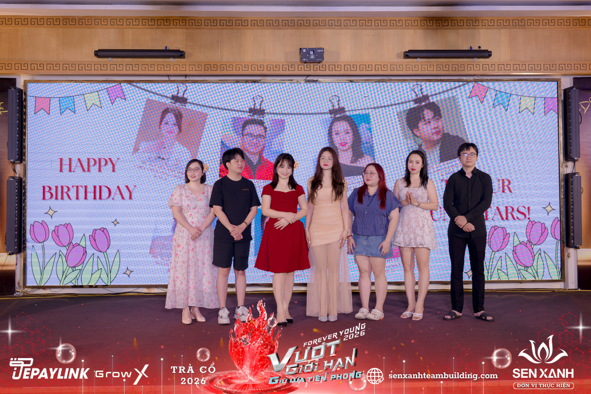 Chương tr&igrave;nh sinh nhật tại Gala Dinner